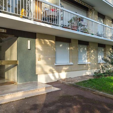 Residence Du Parc ฟองเตเนย์-โอซ์-โรซส์ ภายนอก รูปภาพ